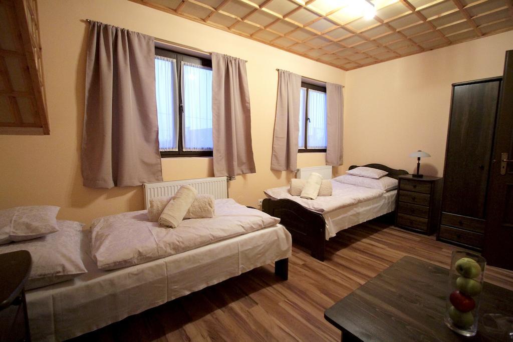 Patkoszeg Vendeghaz Hotel Kaposfo Cameră foto