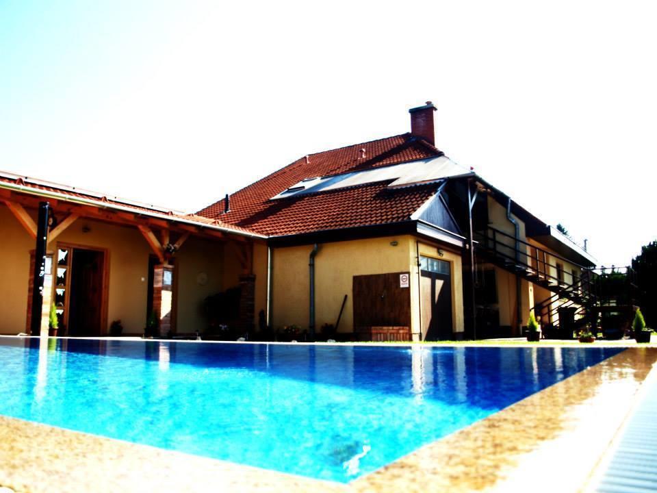 Patkoszeg Vendeghaz Hotel Kaposfo Exterior foto